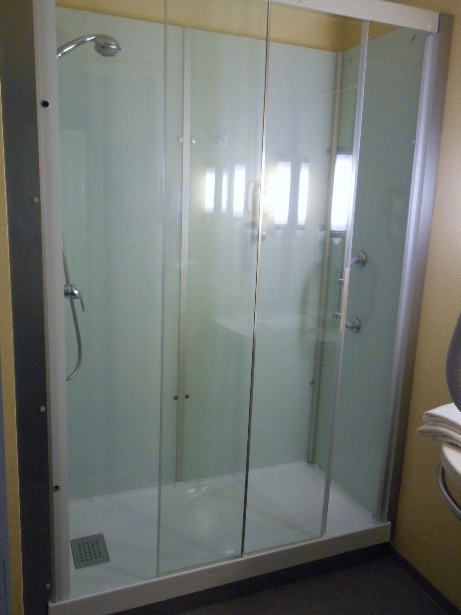 Ibis Rennes Beaulieu Hotel Cesson-Sevigne Ngoại thất bức ảnh