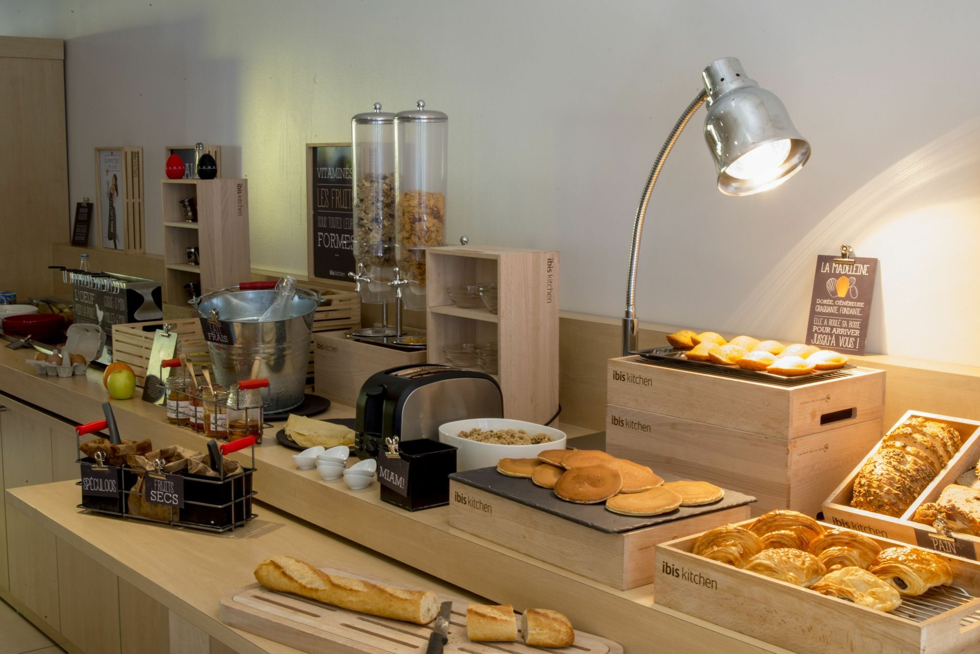 Ibis Rennes Beaulieu Hotel Cesson-Sevigne Ngoại thất bức ảnh